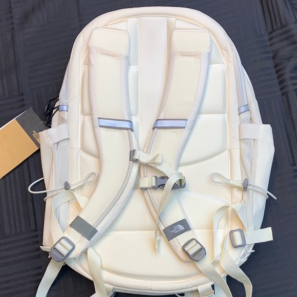 The North Face Off-White (tan) Backpack with Bungee System - Picture 5 of 8